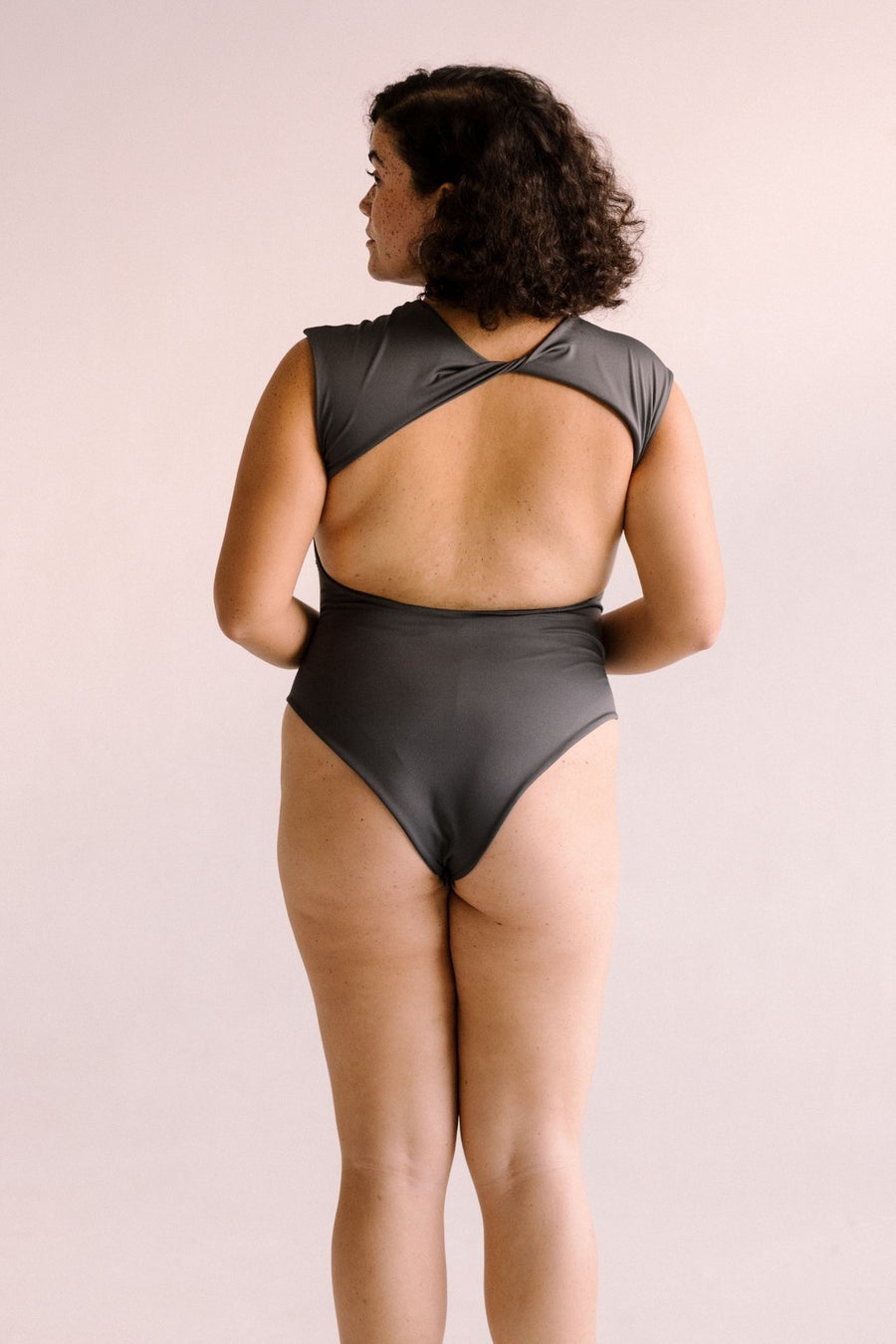 Body camila gris plomo