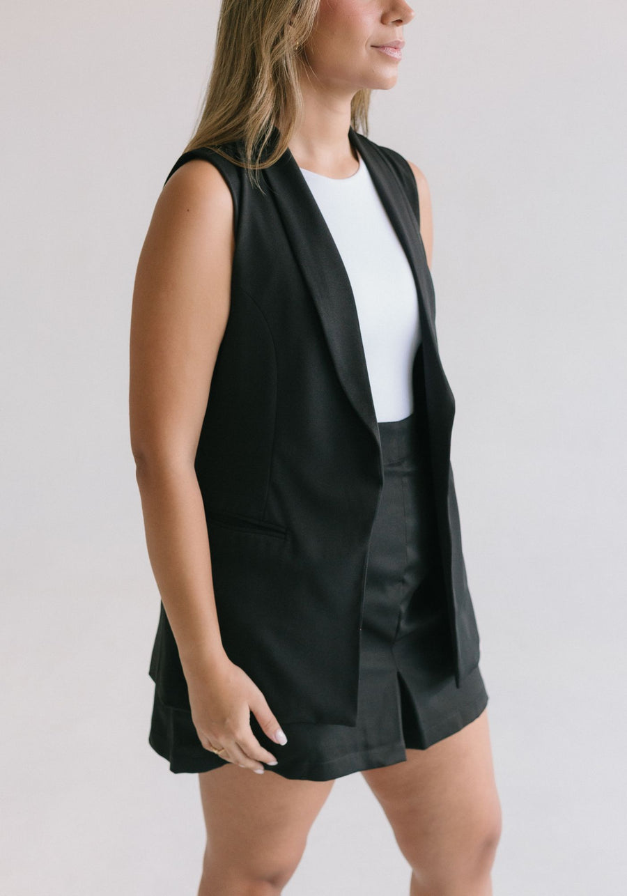Chaleco clásico de uniforme negro 
