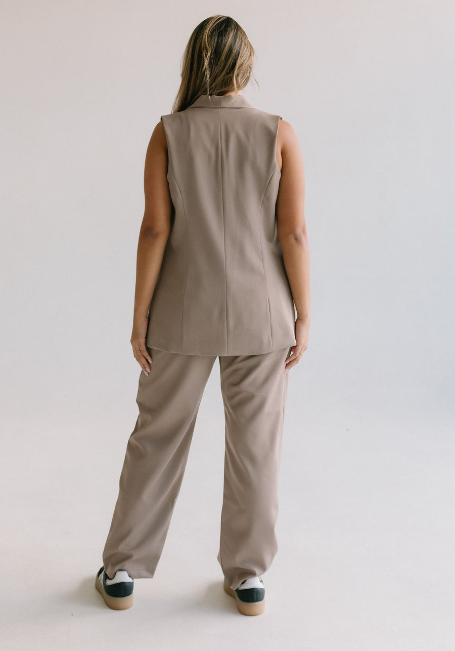 Chaleco clásico gris claro de uniforme