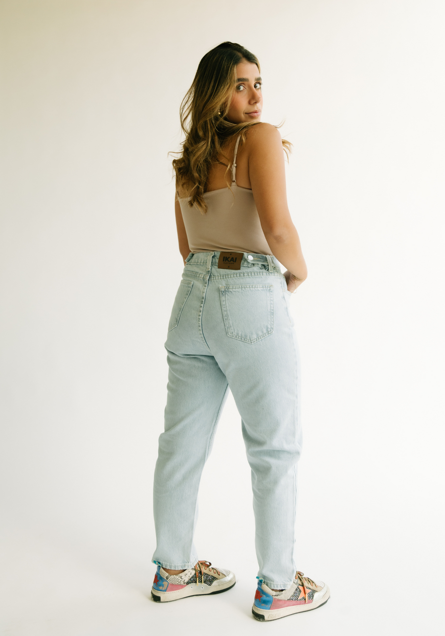 Mom Jean Blue Ice