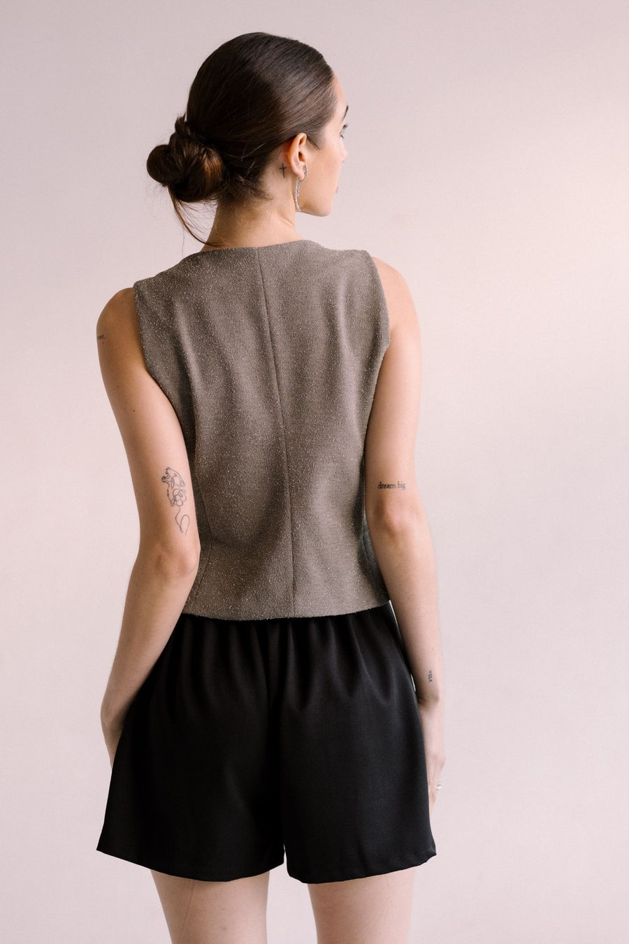 Vest coco escote cuadrado gris brillante